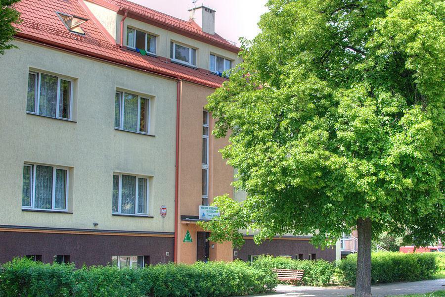 Szkolne Schronisko Mlodziezowe W Olsztynie Hostel Олщин Екстериор снимка