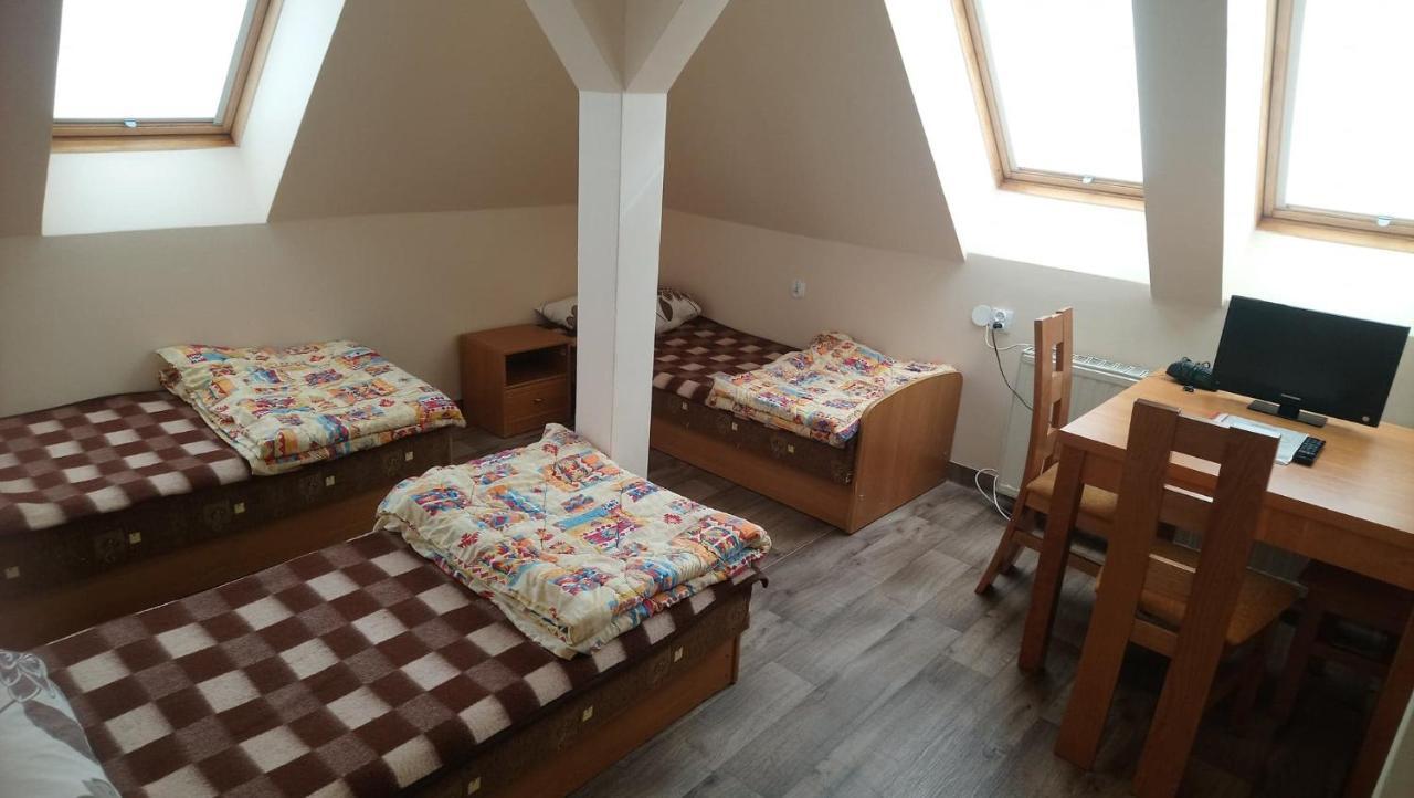 Szkolne Schronisko Mlodziezowe W Olsztynie Hostel Олщин Екстериор снимка